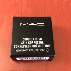 Mac skin corrector